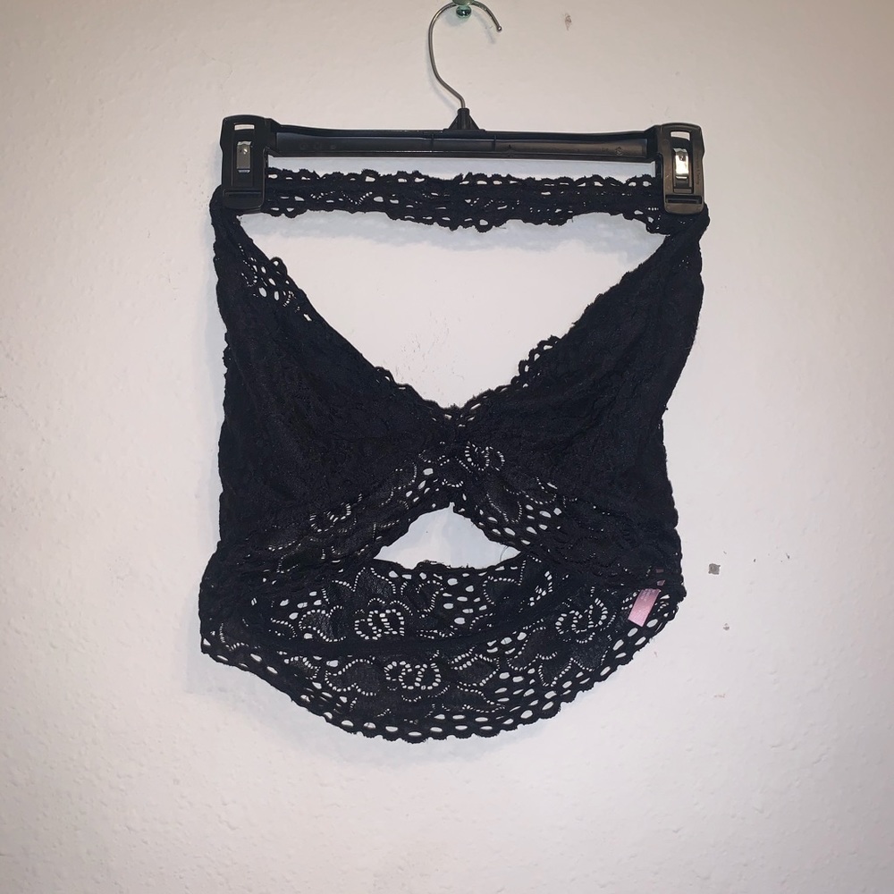 black bralette